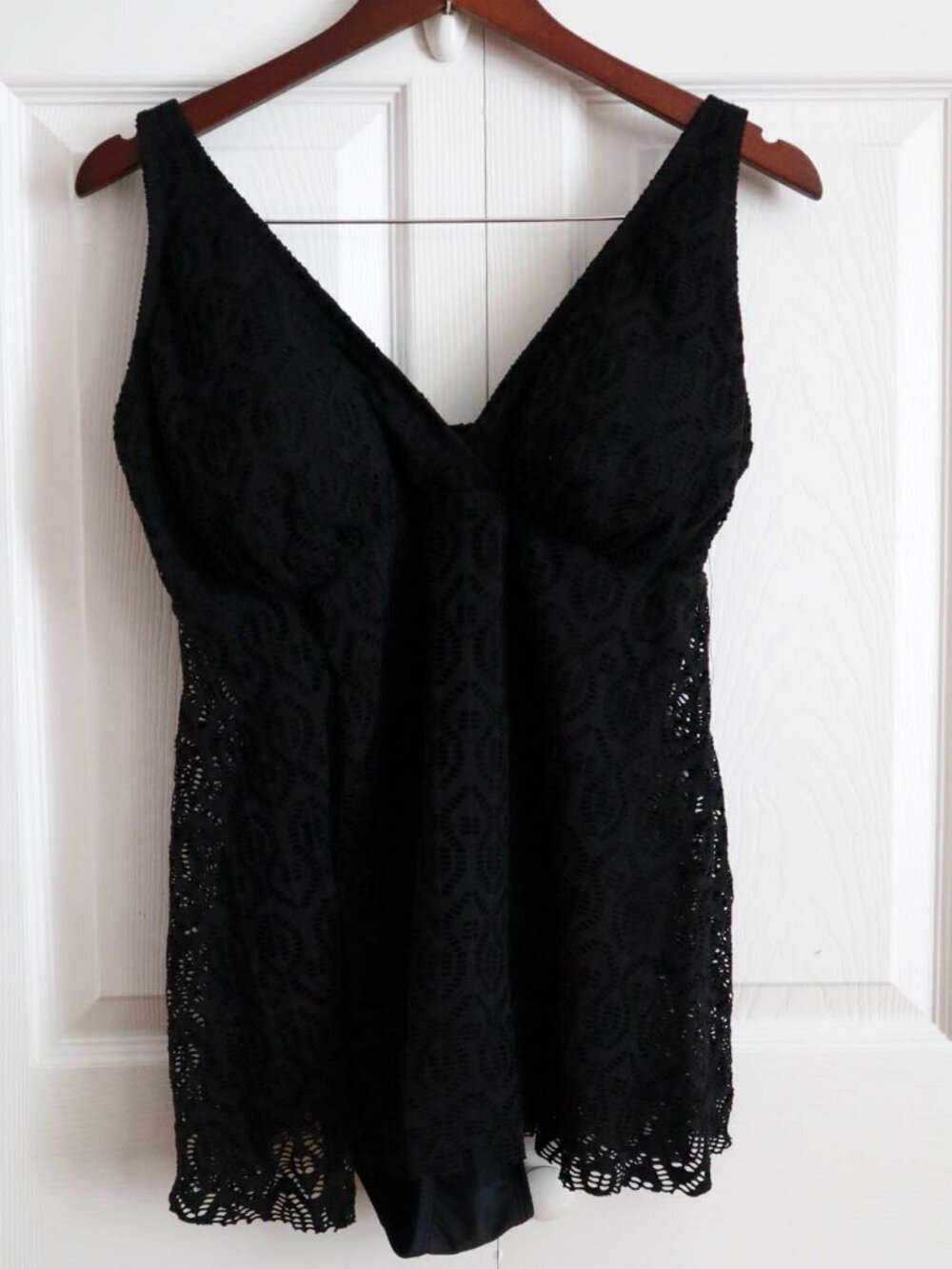 Swimsuits For All Lacy Crochet Swim Dress One Piece Swim Suit V-Neck Black Sz 14
